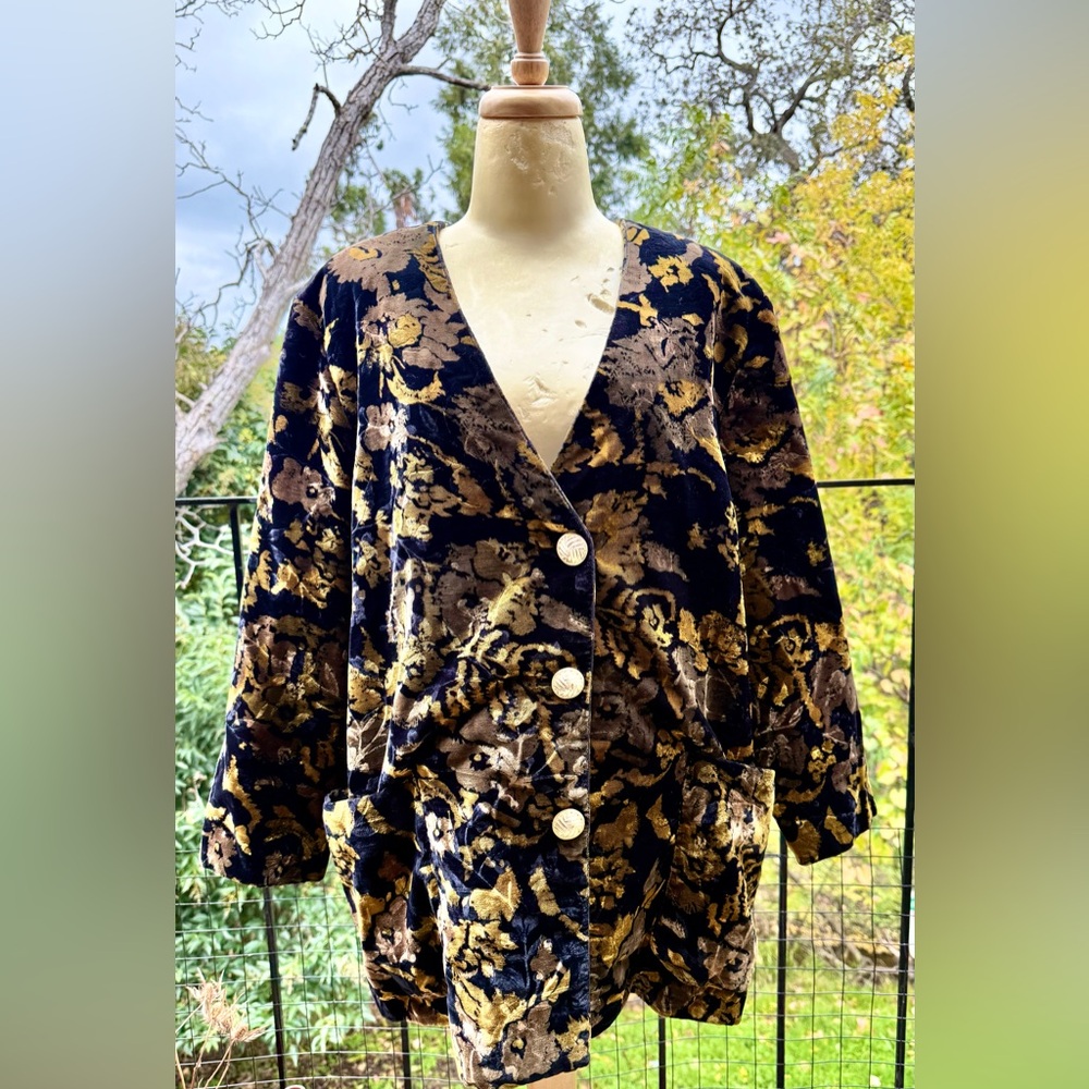 Vintage Black and Greenish Gold Floral Print Velvet Blazer